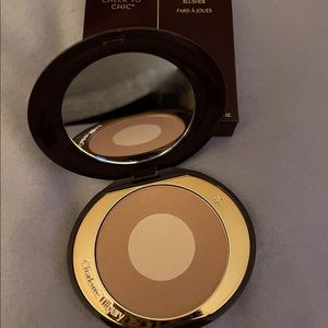 Charlotte Tilbury Cheek to Chic Blush in Pillow Talk